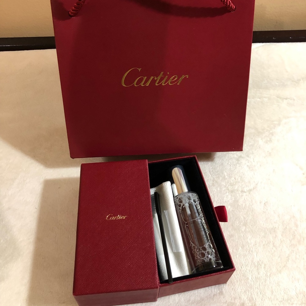 Cartier cleaning kit (authentic)